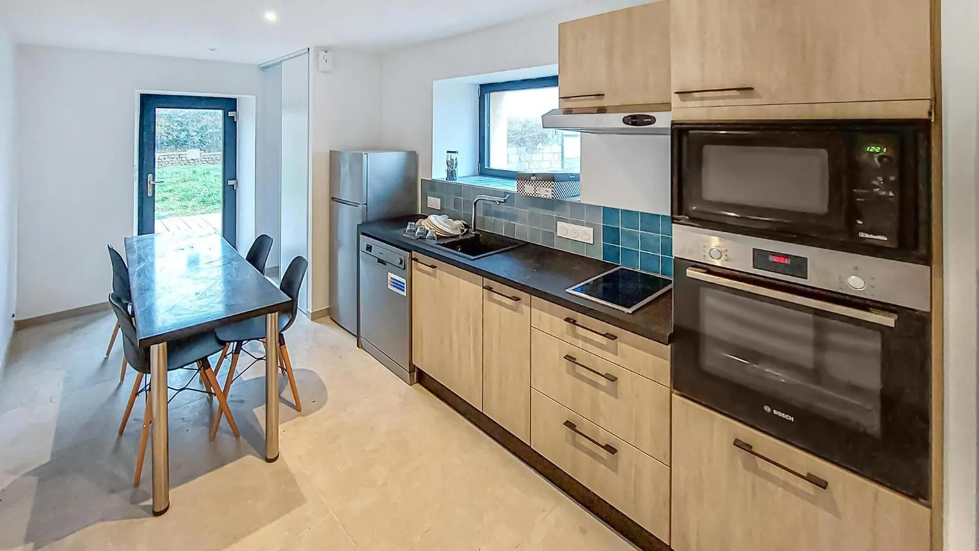 Beautiful Home In Nevez With Wifi Holiday home
